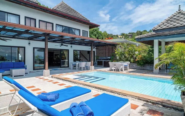 Stunning 5BR Sea View Villa - KBR22