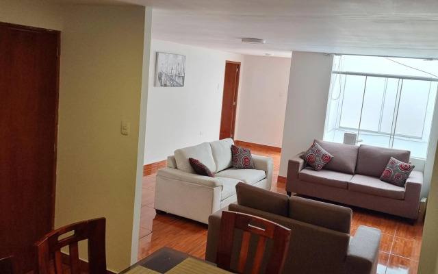Apart Hotel Cabral a 5 minutos del Jockey Plaza