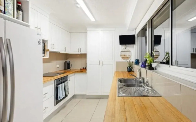 Cashelmara on the Beach 3 Bedroom Escape
