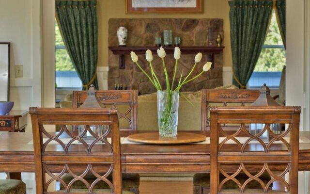 Bay Hill Mansion B and B