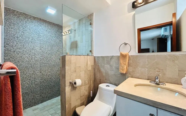 Meson del Capitan Apartments