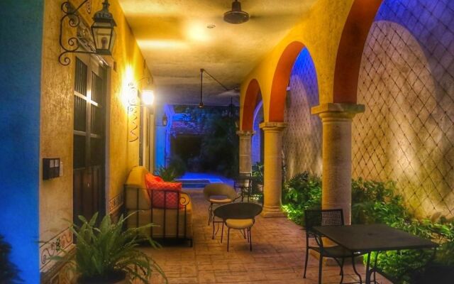 Casa Dos Lirios Boutique B&B