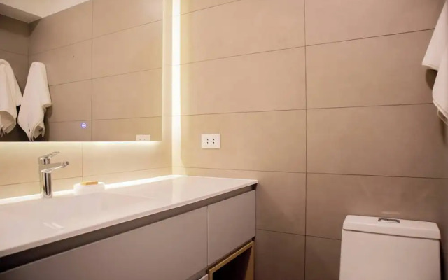 w Charming 2BR Stay in Miraflores