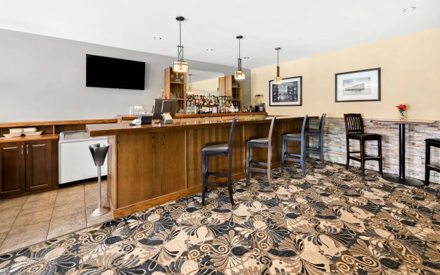 Best Western Plus Nor' Wester Hotel & Conference Centre