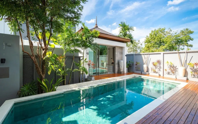 Teak 5 Bedroom Private Pool Villa Bangtao Beach