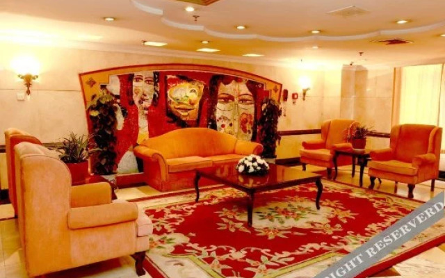Rhinoceros Hotel