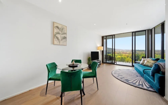 Stylish 1BR CBD w/ Parking Lot – Guest Rooms – Canberra