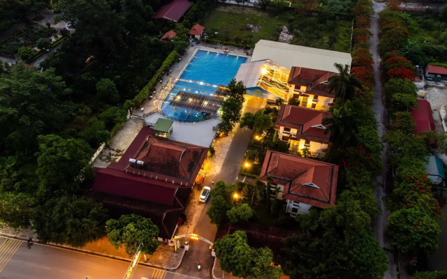 Van Xuan Royal Hotel
