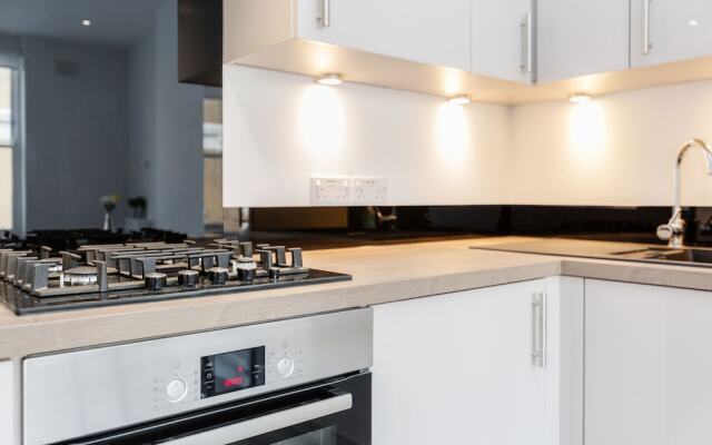 2 Bedroom Portobello Notting Hill Apartment