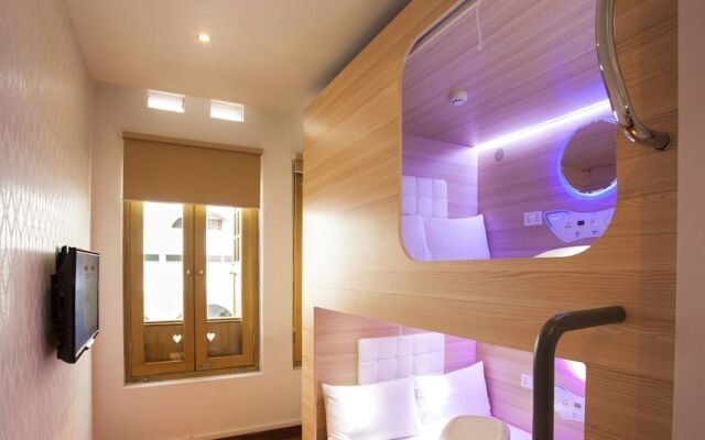 Capsule Pod Boutique Hostel