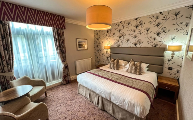 Lodore Falls Hotel & Spa