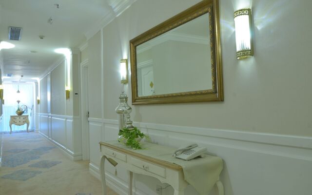 Noor Hotel
