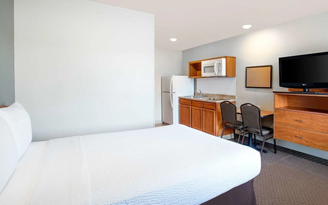 WoodSpring Suites Manassas Battlefield Park I-66