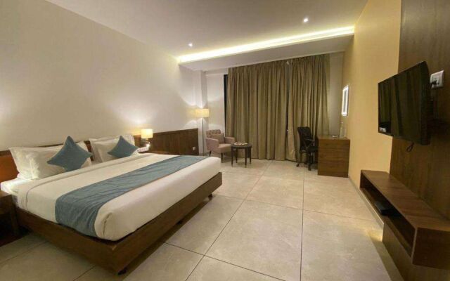 Click Hotel LH Seven Morbi