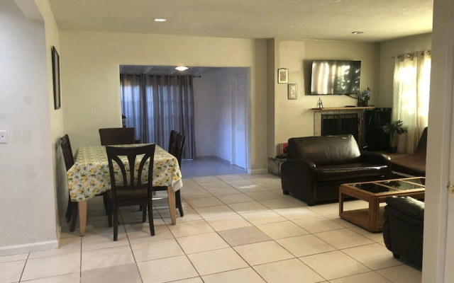Comfy 3 Bedroom Home