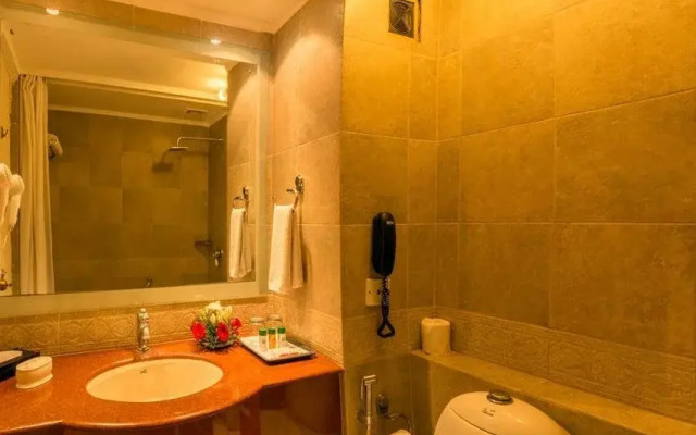 Howard Plaza - The Fern Agra