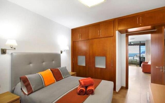 arenas negra 1-Bed Apartment SEa View