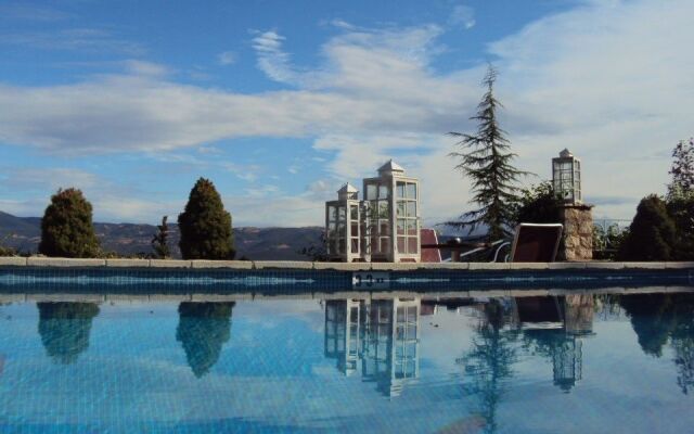Kiriaki Guesthouse & Suites