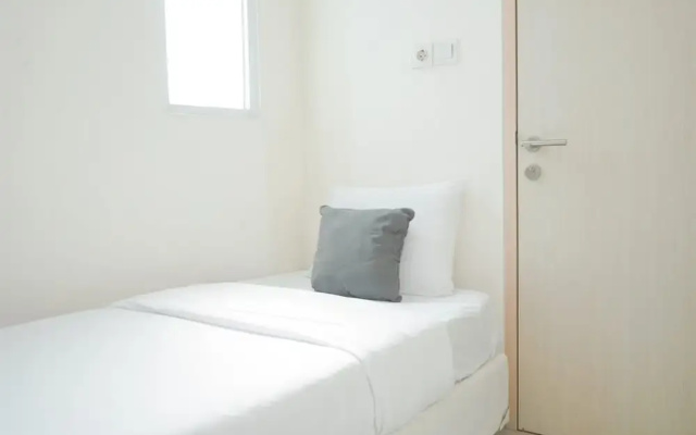 Modern Look And Homey 2Br Apartment Tree Park City Bsd