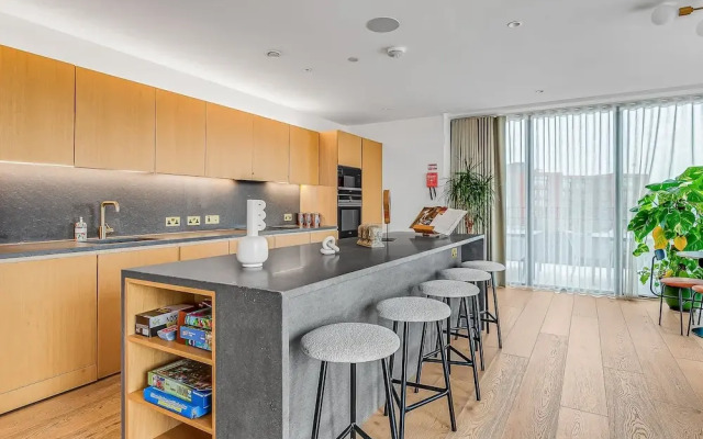 Refined 3-bedroom Condo