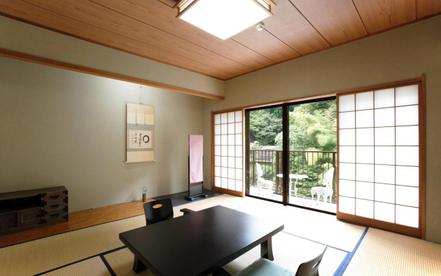 Hakone Shiunso