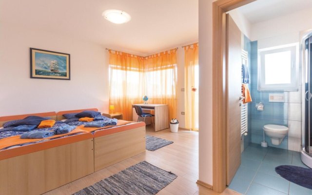 Beautiful Home in Pula With Sauna, Wifi and 5 Bedrooms