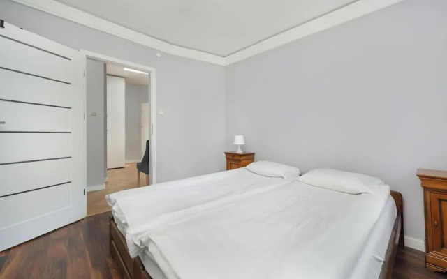 Wroclaw Center Apartment by Renters