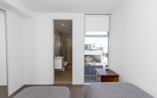 Bayside Apartments – Guest Rooms – Christchurch