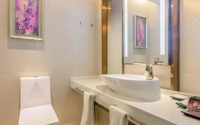 Lavande Hotel Wuxue Kanjiang Avenue
