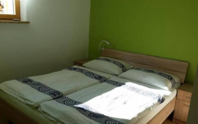 Apartmaji Plazar Irena