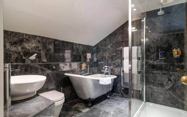 Apsley House Hotel