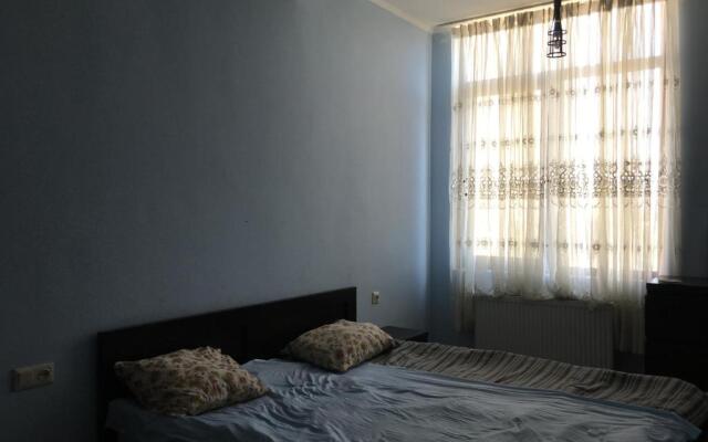 Little Sweet Flat