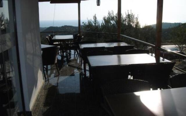 Evim Zeytinlik Pension