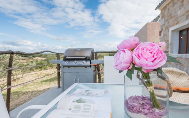 Holiday Home Sa Casa Rotja