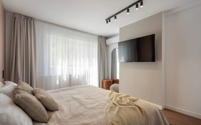 Spacious 3BR by Cismigiu Gardens