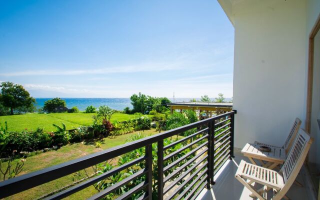Lovina Beach Club & Resort