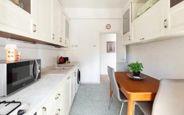 Luminous Family Apt With Balcony By St Peter'S