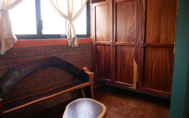 Madre Tierra Hotel & Coworking & Hostal