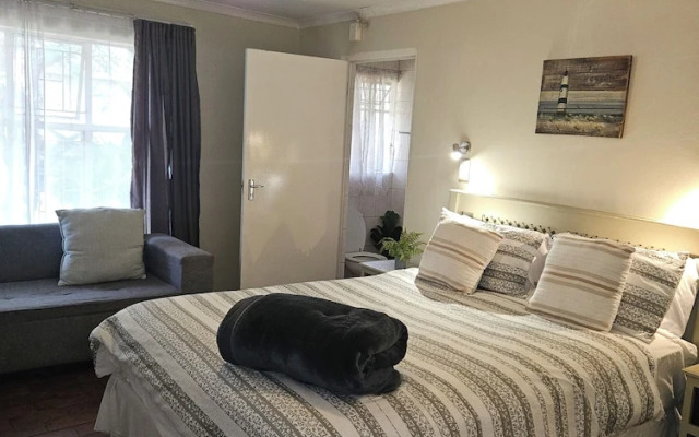 Birchway's Backpackers