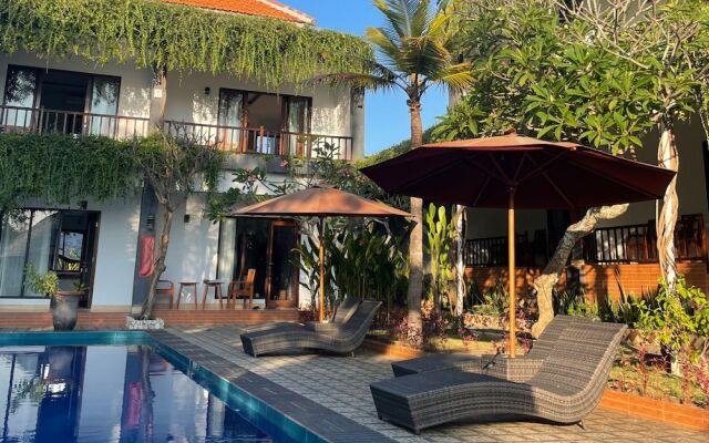 Tinggian Hill Retreat