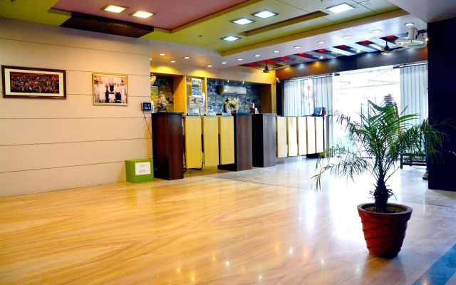 Hotel Arco Palace
