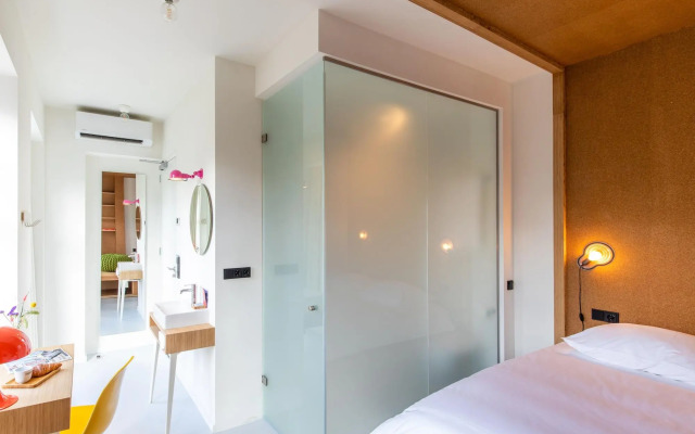 the bellhop hotel
