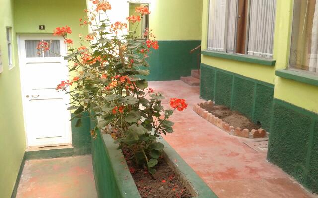 Hostal Isidoros