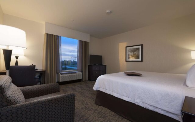 Hampton Inn & Suites by Hilton, Airdrie, AB, Canada