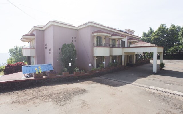 OYO 9807 near Panchgani Market