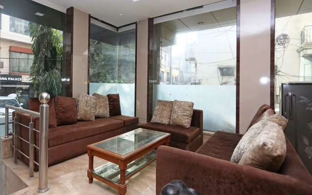 OYO 11325 Hotel Superb