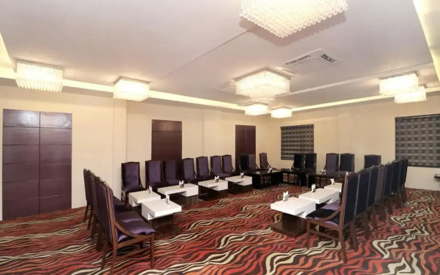 OYO 15890 Hotel Sunciti Extension