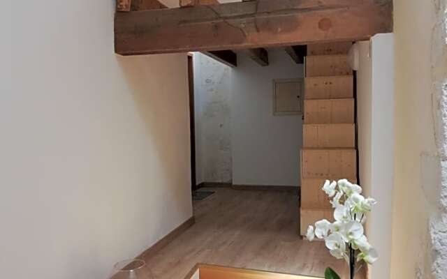 Les Greniers Du Château