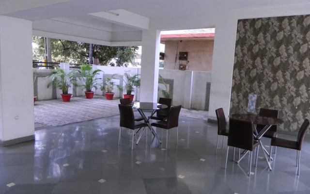 OYO 10366 Archanil Apartment