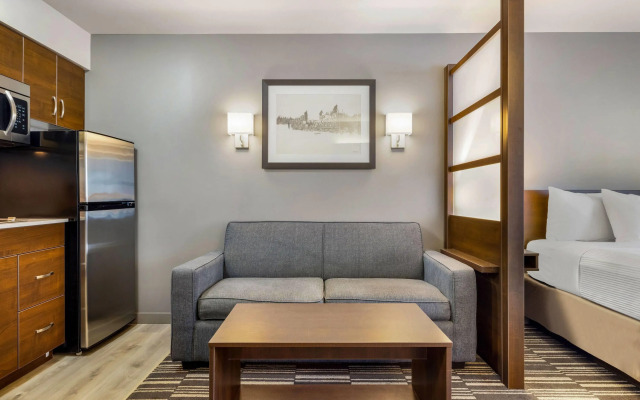 Microtel Inn & Suites by Wyndham Mont Tremblant